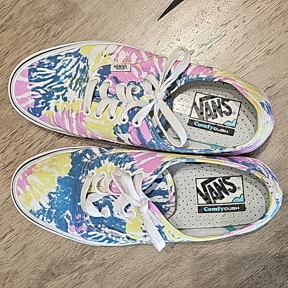 Vans Unisex tie dye sneakers womans size 8.5 or mens 7 - Picture 2 of 11